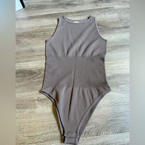 Shapewear body suit